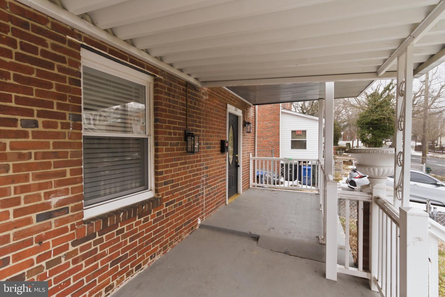 716 CROISSANT PL SE, WASHINGTON, District Of Columbia 20019, ,Residential,For sale,716 CROISSANT PL SE,DCDC2246296 MLS # DCDC2246296