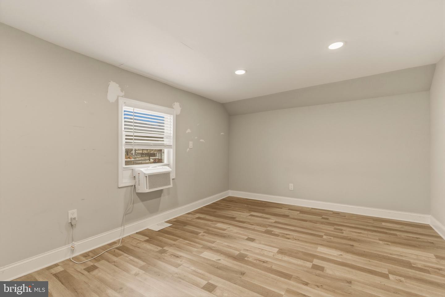 716 CROISSANT PL SE, WASHINGTON, District Of Columbia 20019, ,Residential,For sale,716 CROISSANT PL SE,DCDC2246296 MLS # DCDC2246296