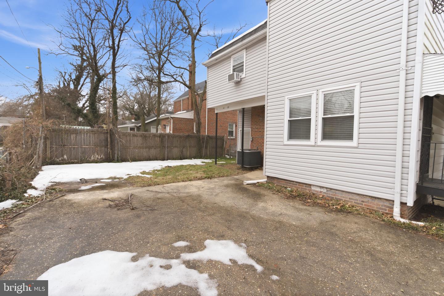 716 CROISSANT PL SE, WASHINGTON, District Of Columbia 20019, ,Residential,For sale,716 CROISSANT PL SE,DCDC2246296 MLS # DCDC2246296