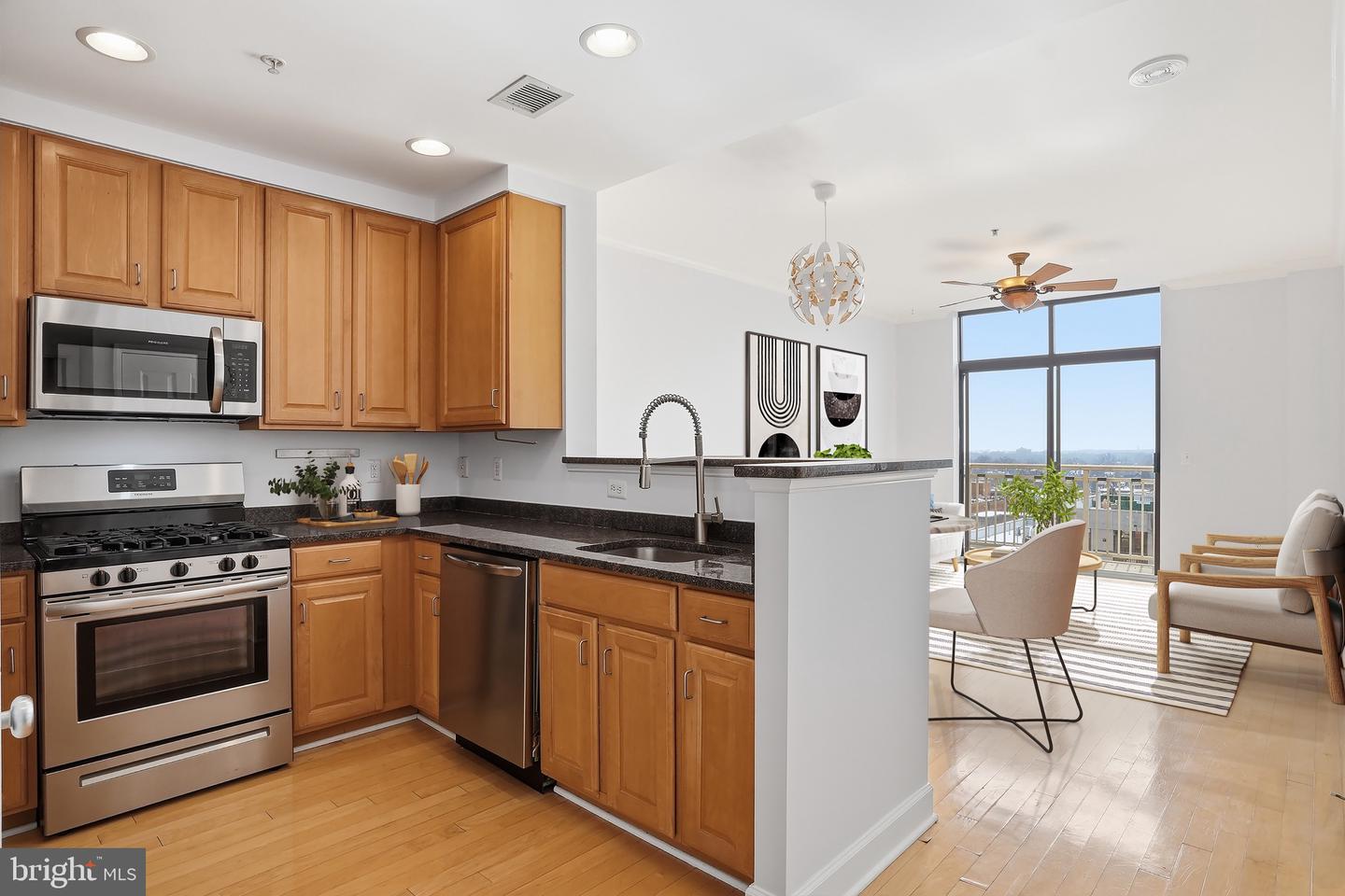 1201 N GARFIELD ST #PH02, ARLINGTON, Virginia 22201, 1 Bedroom Bedrooms, ,1 BathroomBathrooms,Residential,For sale,1201 N GARFIELD ST #PH02,VAAR2068918 MLS # VAAR2068918