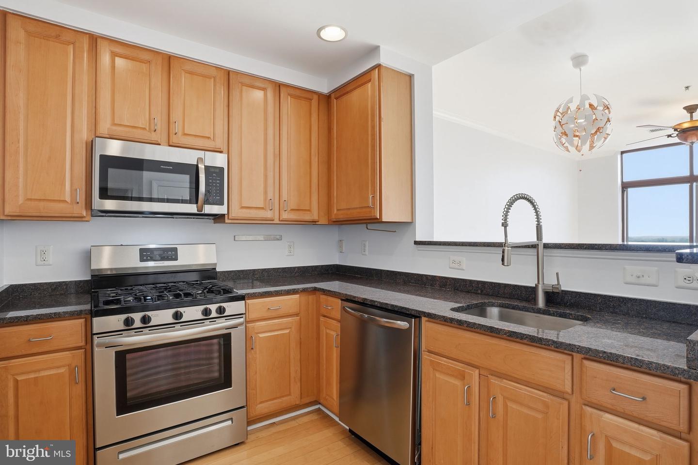 1201 N GARFIELD ST #PH02, ARLINGTON, Virginia 22201, 1 Bedroom Bedrooms, ,1 BathroomBathrooms,Residential,For sale,1201 N GARFIELD ST #PH02,VAAR2068918 MLS # VAAR2068918