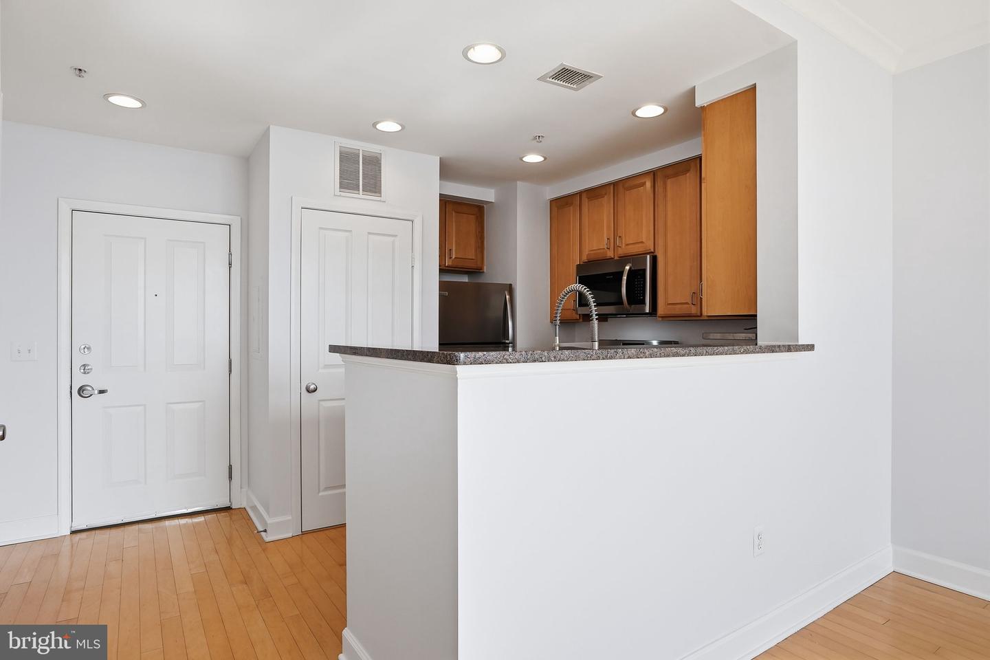 1201 N GARFIELD ST #PH02, ARLINGTON, Virginia 22201, 1 Bedroom Bedrooms, ,1 BathroomBathrooms,Residential,For sale,1201 N GARFIELD ST #PH02,VAAR2068918 MLS # VAAR2068918