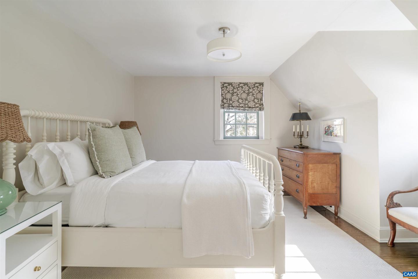 921 RUGBY RD, CHARLOTTESVILLE, Virginia 22903, 4 Bedrooms Bedrooms, ,2 BathroomsBathrooms,Residential,For sale,921 RUGBY RD,673312 MLS # 673312