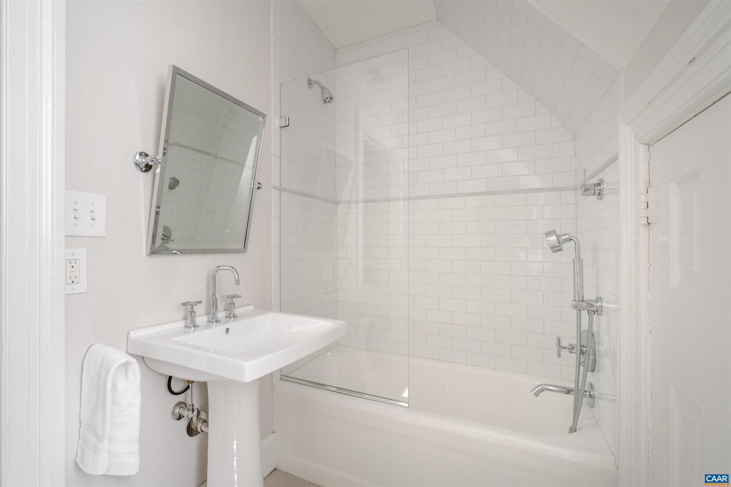 921 RUGBY RD, CHARLOTTESVILLE, Virginia 22903, 4 Bedrooms Bedrooms, ,2 BathroomsBathrooms,Residential,For sale,921 RUGBY RD,673312 MLS # 673312