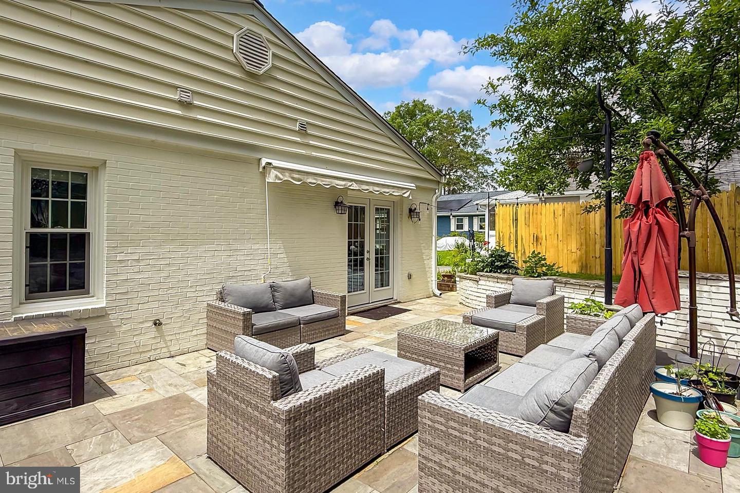 1501 S RANDOLPH ST, ARLINGTON, Virginia 22204, 4 Bedrooms Bedrooms, ,2 BathroomsBathrooms,Residential,For sale,1501 S RANDOLPH ST,VAAR2068932 MLS # VAAR2068932