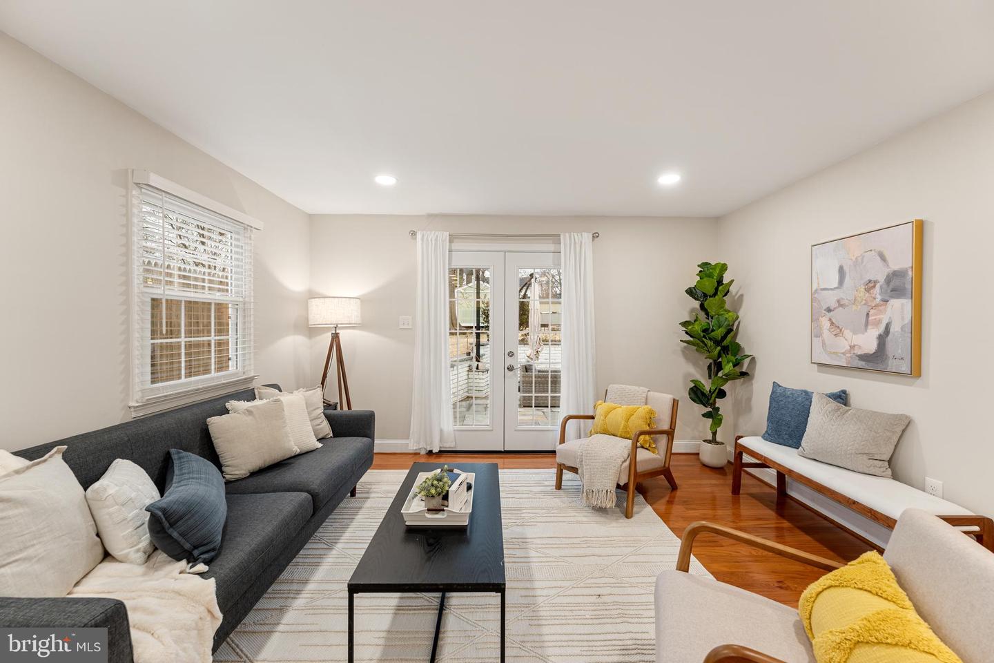 1501 S RANDOLPH ST, ARLINGTON, Virginia 22204, 4 Bedrooms Bedrooms, ,2 BathroomsBathrooms,Residential,For sale,1501 S RANDOLPH ST,VAAR2068932 MLS # VAAR2068932