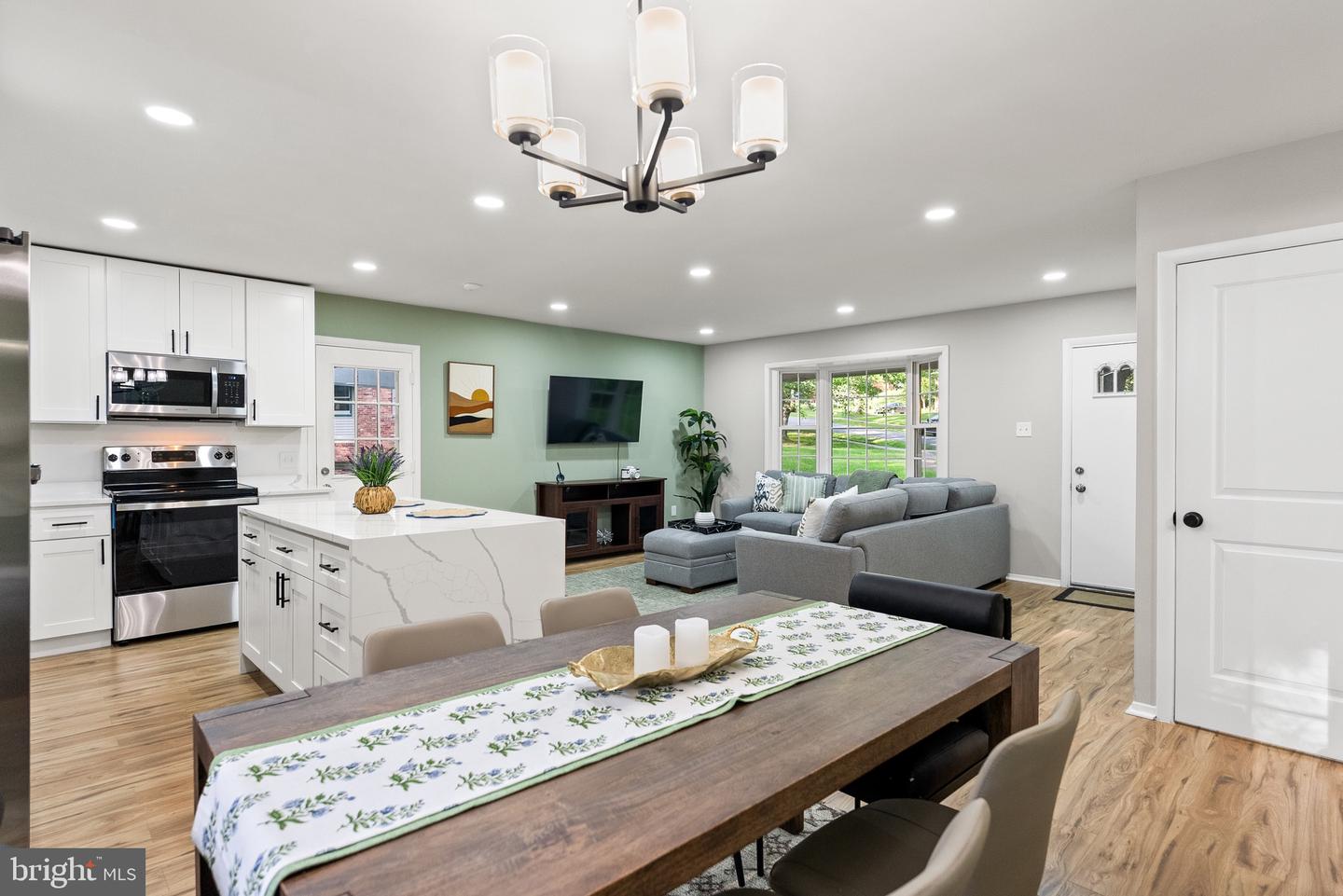 5232 AMPTHILL DR, ALEXANDRIA, Virginia 22312, 4 Bedrooms Bedrooms, ,3 BathroomsBathrooms,Residential,For sale,5232 AMPTHILL DR,VAFX2291224 MLS # VAFX2291224 5232 AMPTHILL DR, ALEXANDRIA, Virginia 22312, 4 Bedrooms Bedrooms, ,3 BathroomsBathrooms,Residential,For sale,5232 AMPTHILL DR,VAFX2291224 MLS # VAFX2291224