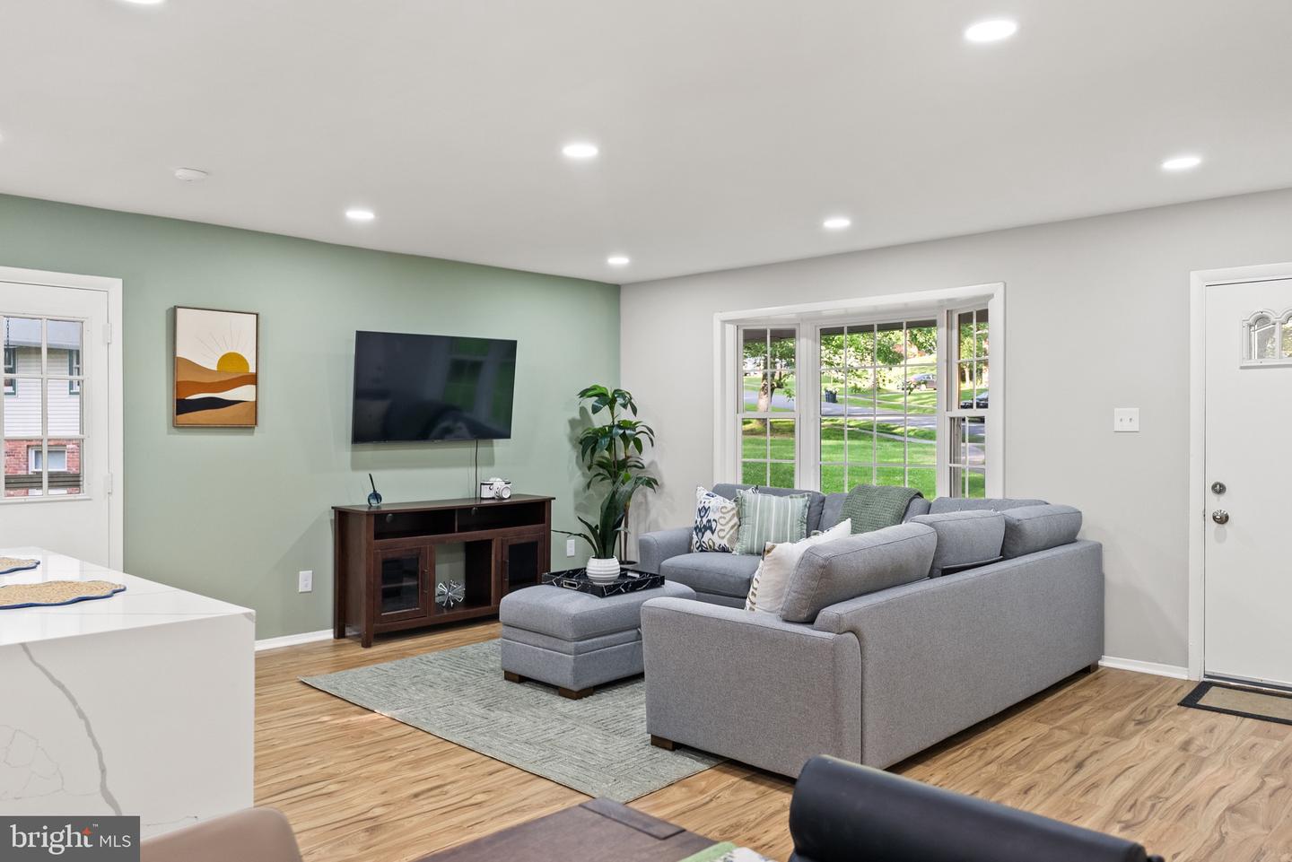 5232 AMPTHILL DR, ALEXANDRIA, Virginia 22312, 4 Bedrooms Bedrooms, ,3 BathroomsBathrooms,Residential,For sale,5232 AMPTHILL DR,VAFX2291224 MLS # VAFX2291224 5232 AMPTHILL DR, ALEXANDRIA, Virginia 22312, 4 Bedrooms Bedrooms, ,3 BathroomsBathrooms,Residential,For sale,5232 AMPTHILL DR,VAFX2291224 MLS # VAFX2291224