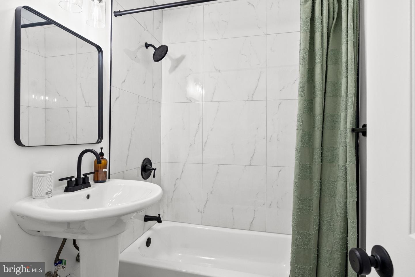 5232 AMPTHILL DR, ALEXANDRIA, Virginia 22312, 4 Bedrooms Bedrooms, ,3 BathroomsBathrooms,Residential,For sale,5232 AMPTHILL DR,VAFX2291224 MLS # VAFX2291224 5232 AMPTHILL DR, ALEXANDRIA, Virginia 22312, 4 Bedrooms Bedrooms, ,3 BathroomsBathrooms,Residential,For sale,5232 AMPTHILL DR,VAFX2291224 MLS # VAFX2291224