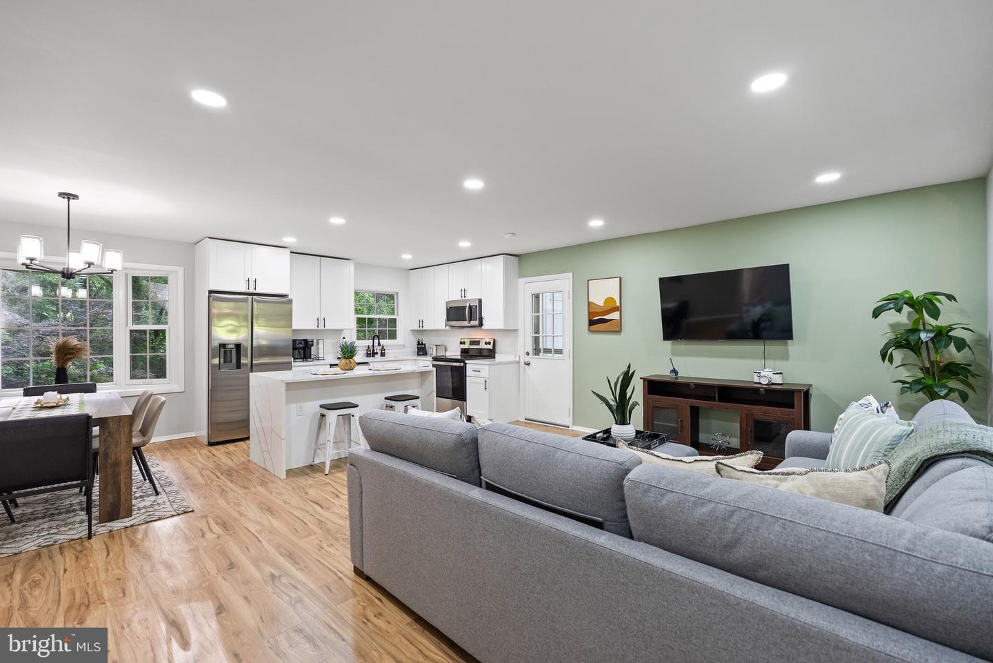 5232 AMPTHILL DR, ALEXANDRIA, Virginia 22312, 4 Bedrooms Bedrooms, ,3 BathroomsBathrooms,Residential,For sale,5232 AMPTHILL DR,VAFX2291224 MLS # VAFX2291224 5232 AMPTHILL DR, ALEXANDRIA, Virginia 22312, 4 Bedrooms Bedrooms, ,3 BathroomsBathrooms,Residential,For sale,5232 AMPTHILL DR,VAFX2291224 MLS # VAFX2291224