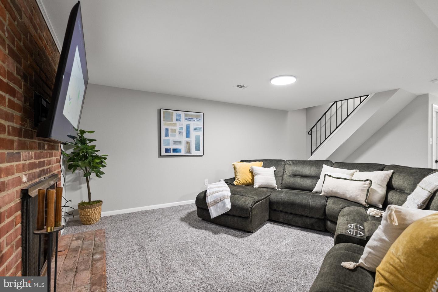 5232 AMPTHILL DR, ALEXANDRIA, Virginia 22312, 4 Bedrooms Bedrooms, ,3 BathroomsBathrooms,Residential,For sale,5232 AMPTHILL DR,VAFX2291224 MLS # VAFX2291224 5232 AMPTHILL DR, ALEXANDRIA, Virginia 22312, 4 Bedrooms Bedrooms, ,3 BathroomsBathrooms,Residential,For sale,5232 AMPTHILL DR,VAFX2291224 MLS # VAFX2291224