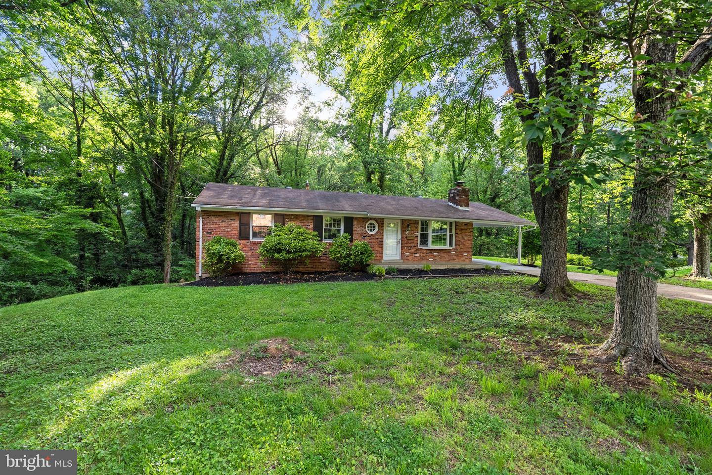 5232 AMPTHILL DR, ALEXANDRIA, Virginia 22312, 4 Bedrooms Bedrooms, ,3 BathroomsBathrooms,Residential,For sale,5232 AMPTHILL DR,VAFX2291224 MLS # VAFX2291224 5232 AMPTHILL DR, ALEXANDRIA, Virginia 22312, 4 Bedrooms Bedrooms, ,3 BathroomsBathrooms,Residential,For sale,5232 AMPTHILL DR,VAFX2291224 MLS # VAFX2291224