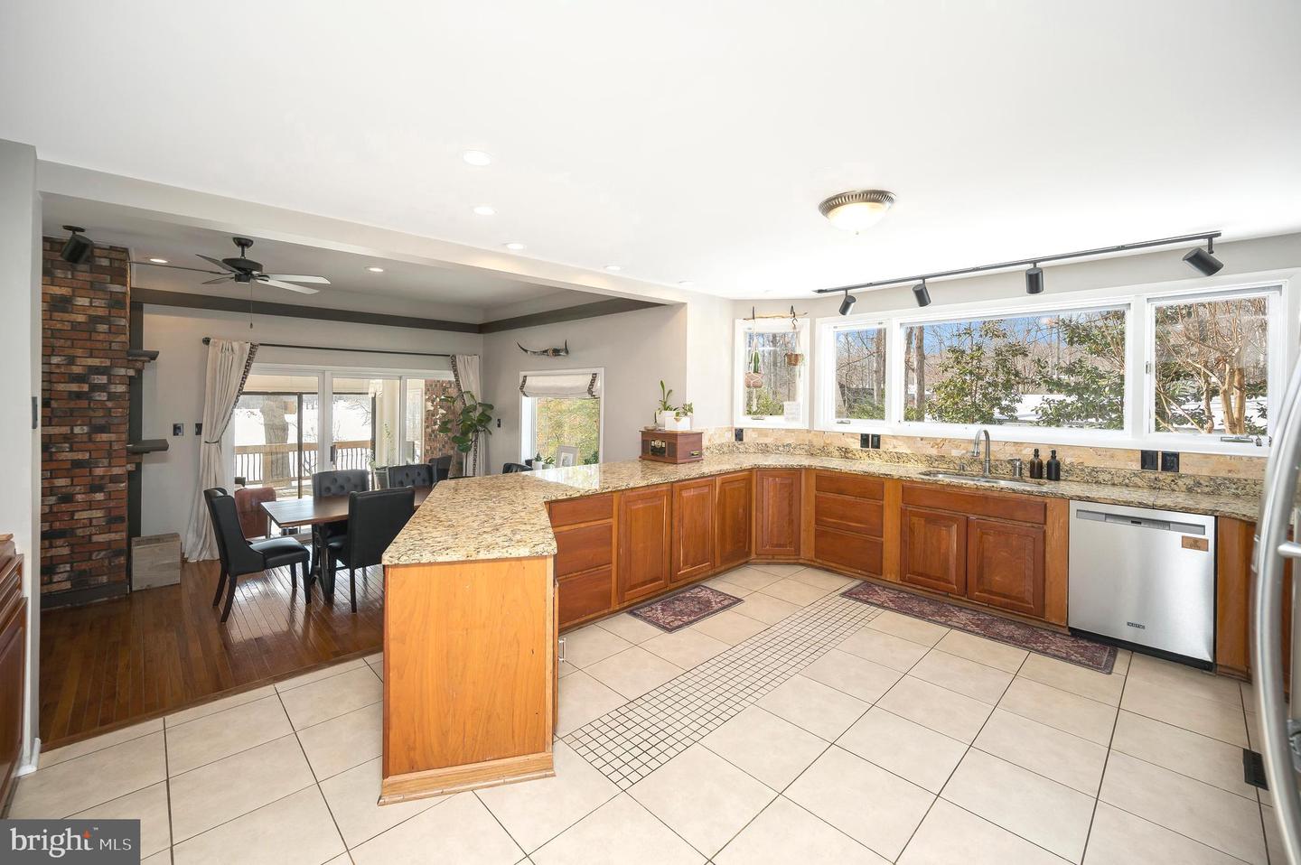 111 CHESTERFIELD CT, LOCUST GROVE, Virginia 22508, 3 Bedrooms Bedrooms, ,3 BathroomsBathrooms,Residential,For sale,111 CHESTERFIELD CT,VAOR2013310 MLS # VAOR2013310