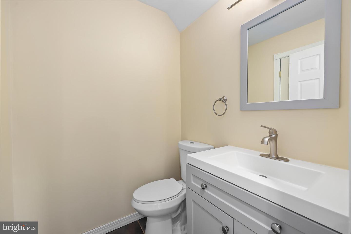 21557 FIELD STATION TER, BROADLANDS, Virginia 20148, 3 Bedrooms Bedrooms, ,2 BathroomsBathrooms,Residential,For sale,21557 FIELD STATION TER,VALO2115996 MLS # VALO2115996 21557 FIELD STATION TER, BROADLANDS, Virginia 20148, 3 Bedrooms Bedrooms, ,2 BathroomsBathrooms,Residential,For sale,21557 FIELD STATION TER,VALO2115996 MLS # VALO2115996