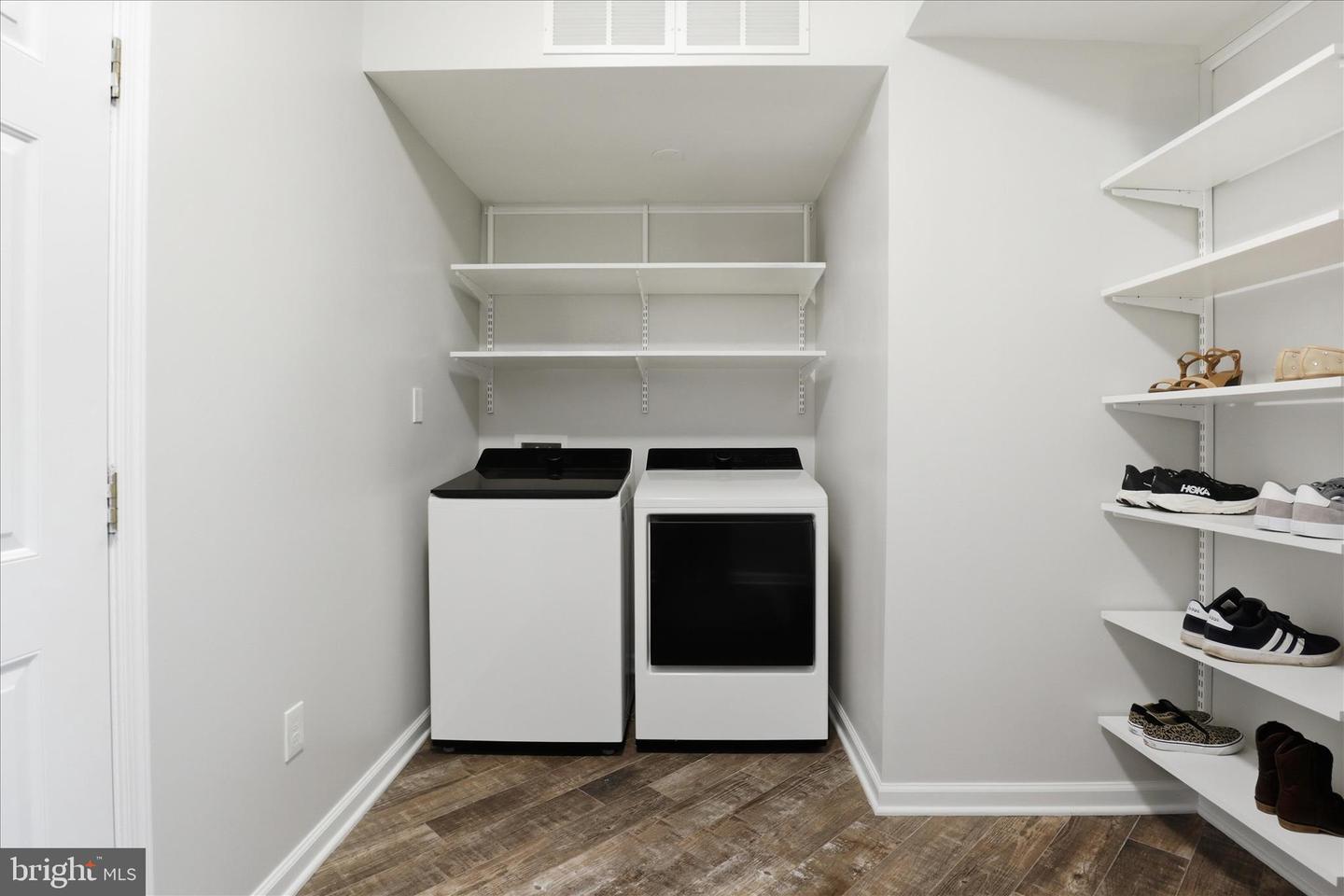 20120 PRAIRIE DUNES TER, ASHBURN, Virginia 20147, 3 Bedrooms Bedrooms, ,2 BathroomsBathrooms,Residential,For sale,20120 PRAIRIE DUNES TER,VALO2115998 MLS # VALO2115998 20120 PRAIRIE DUNES TER, ASHBURN, Virginia 20147, 3 Bedrooms Bedrooms, ,2 BathroomsBathrooms,Residential,For sale,20120 PRAIRIE DUNES TER,VALO2115998 MLS # VALO2115998