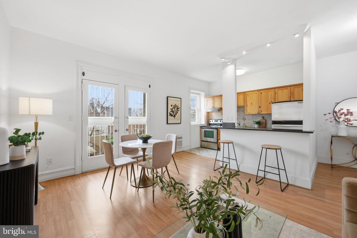 3426 16TH ST NW #306, WASHINGTON, District Of Columbia 20010, 1 Bedroom Bedrooms, ,1 BathroomBathrooms,Residential,For sale,3426 16TH ST NW #306,DCDC2246388 MLS # DCDC2246388