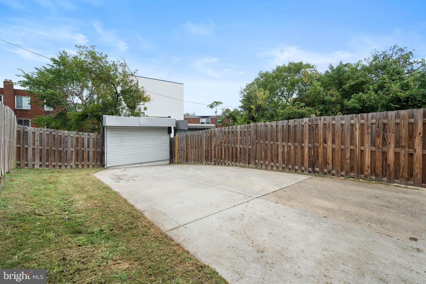 948 DIVISION AVE NE, WASHINGTON, District Of Columbia 20019, 3 Bedrooms Bedrooms, ,2 BathroomsBathrooms,Residential,For sale,948 DIVISION AVE NE,DCDC2246422 MLS # DCDC2246422 948 DIVISION AVE NE, WASHINGTON, District Of Columbia 20019, 3 Bedrooms Bedrooms, ,2 BathroomsBathrooms,Residential,For sale,948 DIVISION AVE NE,DCDC2246422 MLS # DCDC2246422