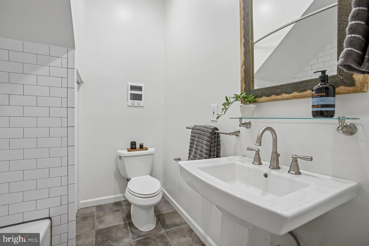 1200 WALTER ST SE, WASHINGTON, District Of Columbia 20003, 3 Bedrooms Bedrooms, ,2 BathroomsBathrooms,Residential,For sale,1200 WALTER ST SE,DCDC2246424 MLS # DCDC2246424