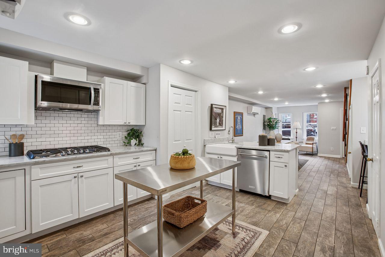 1200 WALTER ST SE, WASHINGTON, District Of Columbia 20003, 3 Bedrooms Bedrooms, ,2 BathroomsBathrooms,Residential,For sale,1200 WALTER ST SE,DCDC2246424 MLS # DCDC2246424