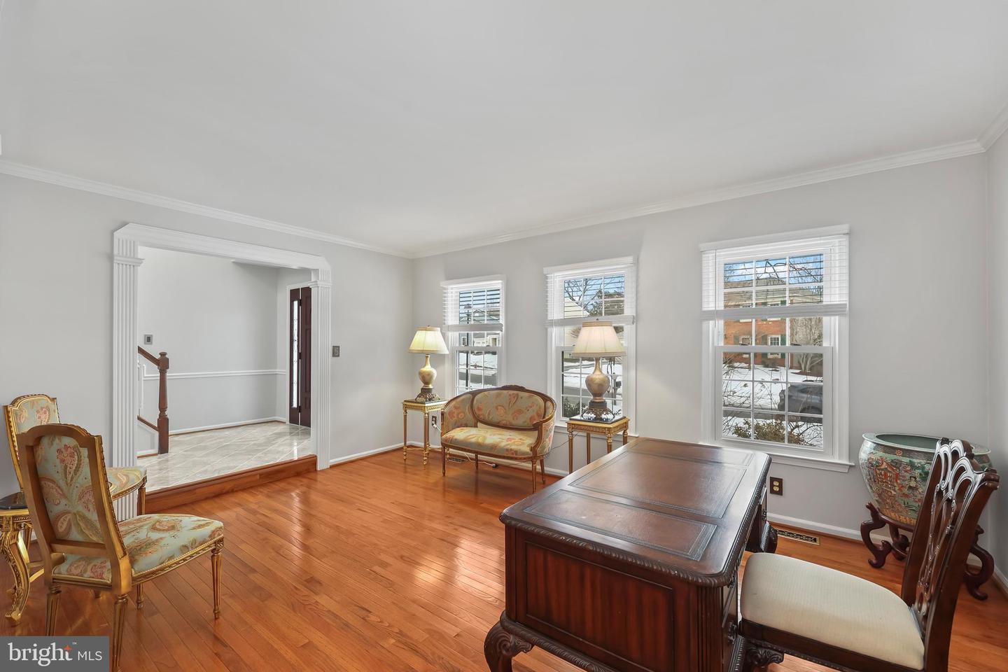 3606 CANOE BIRCH CT, FAIRFAX, Virginia 22033, 5 Bedrooms Bedrooms, ,3 BathroomsBathrooms,Residential,For sale,3606 CANOE BIRCH CT,VAFX2291336 MLS # VAFX2291336