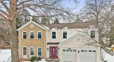 3606 CANOE BIRCH CT, FAIRFAX, Virginia 22033, 5 Bedrooms Bedrooms, ,3 BathroomsBathrooms,Residential,For sale,3606 CANOE BIRCH CT,VAFX2291336 MLS # VAFX2291336