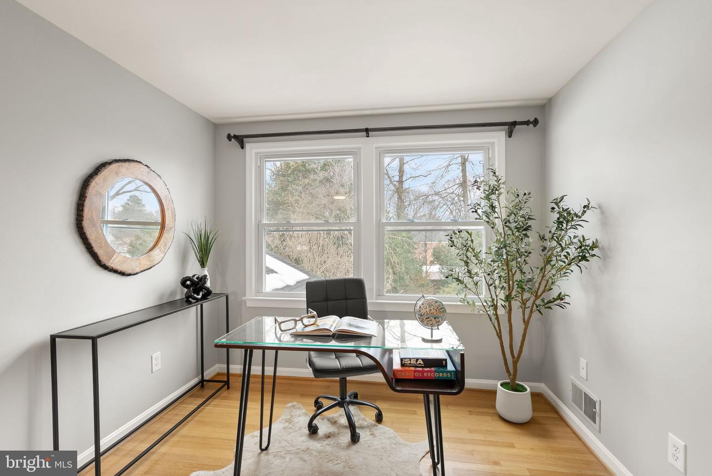 1114 ALDEN RD, ALEXANDRIA, Virginia 22308, 4 Bedrooms Bedrooms, ,3 BathroomsBathrooms,Residential,For sale,1114 ALDEN RD,VAFX2291356 MLS # VAFX2291356