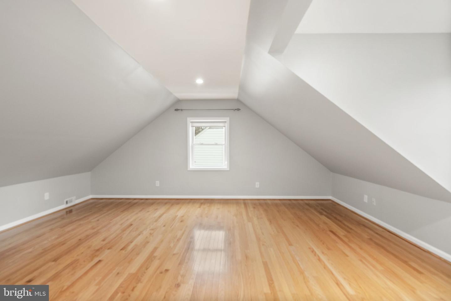 1114 ALDEN RD, ALEXANDRIA, Virginia 22308, 4 Bedrooms Bedrooms, ,3 BathroomsBathrooms,Residential,For sale,1114 ALDEN RD,VAFX2291356 MLS # VAFX2291356