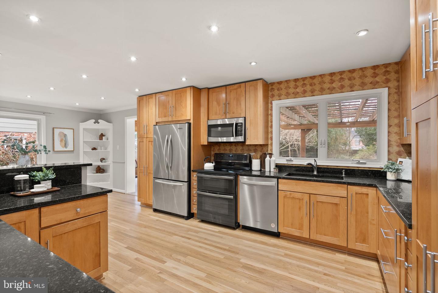 1114 ALDEN RD, ALEXANDRIA, Virginia 22308, 4 Bedrooms Bedrooms, ,3 BathroomsBathrooms,Residential,For sale,1114 ALDEN RD,VAFX2291356 MLS # VAFX2291356