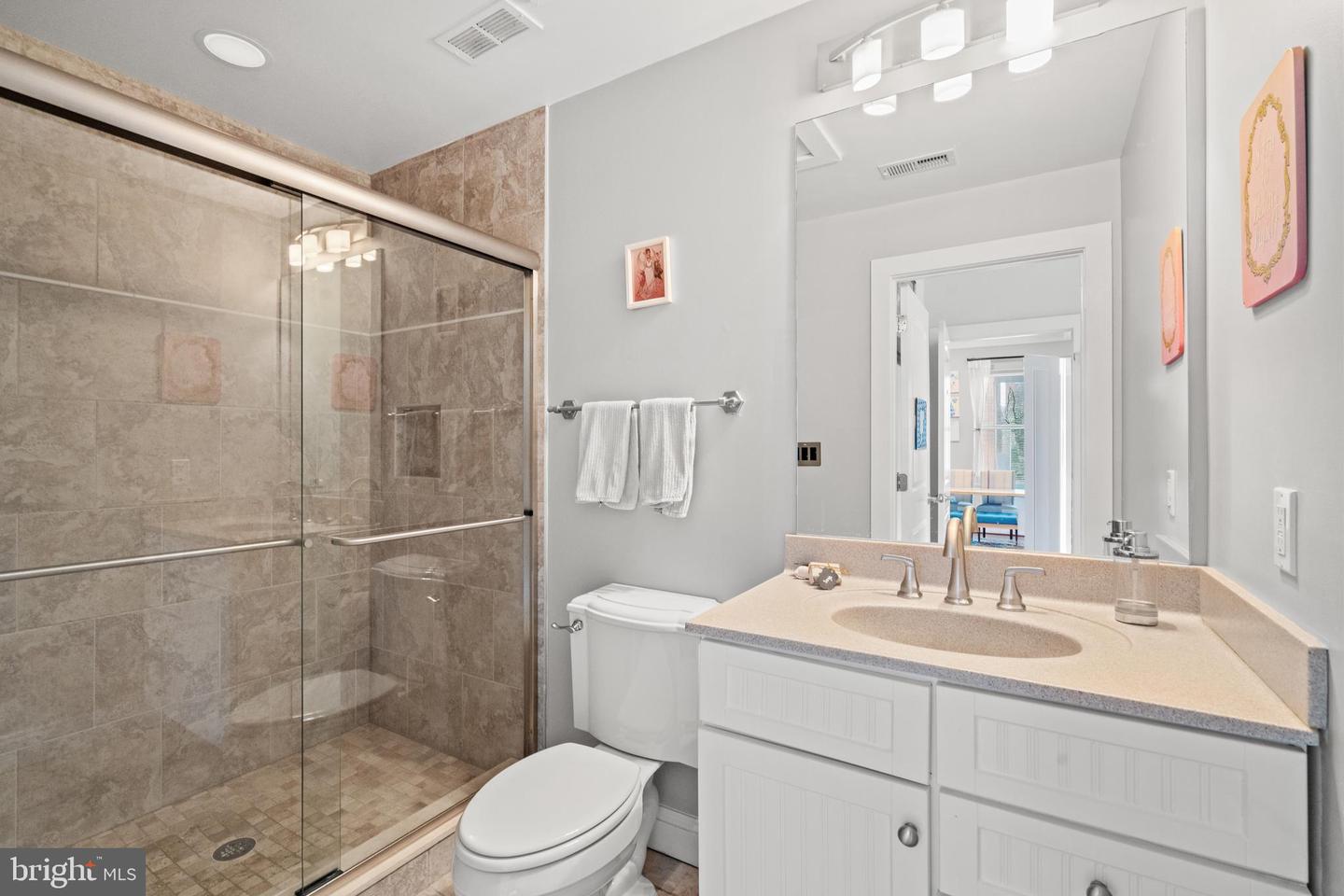 1464 HARVARD ST NW #10, WASHINGTON, District Of Columbia 20009, 2 Bedrooms Bedrooms, ,2 BathroomsBathrooms,Residential,For sale,1464 HARVARD ST NW #10,DCDC2246468 MLS # DCDC2246468