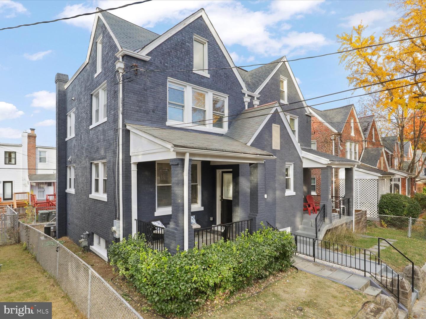 521 QUINTANA PL NW, WASHINGTON, District Of Columbia 20011, 3 Bedrooms Bedrooms, ,3 BathroomsBathrooms,Residential,For sale,521 QUINTANA PL NW,DCDC2246474 MLS # DCDC2246474