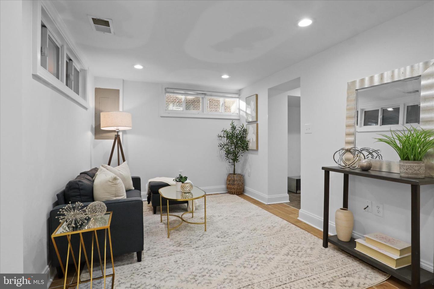 521 QUINTANA PL NW, WASHINGTON, District Of Columbia 20011, 3 Bedrooms Bedrooms, ,3 BathroomsBathrooms,Residential,For sale,521 QUINTANA PL NW,DCDC2246474 MLS # DCDC2246474