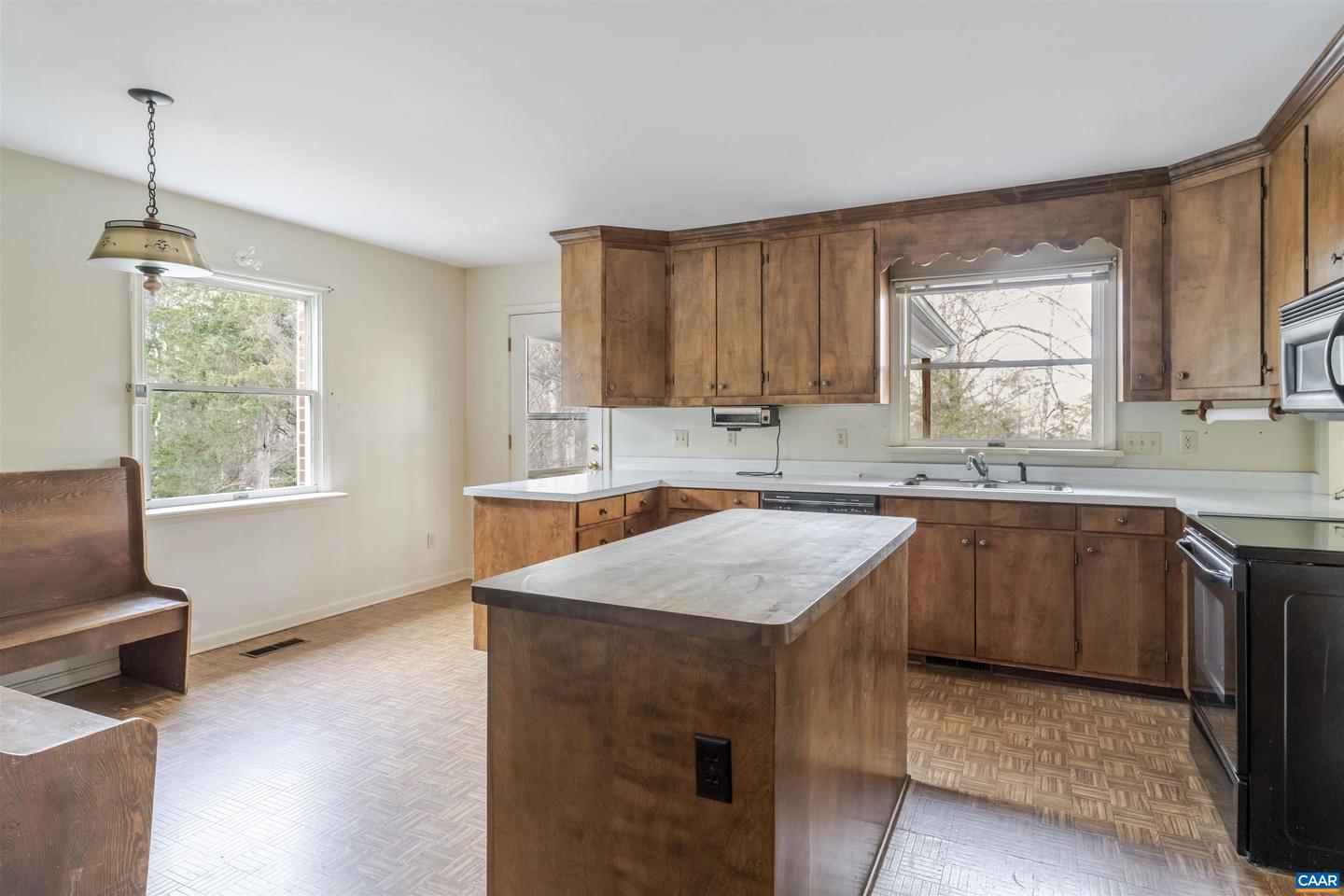 630 KEARSARGE CIR, CHARLOTTESVILLE, Virginia 22903, 3 Bedrooms Bedrooms, ,3 BathroomsBathrooms,Residential,For sale,630 KEARSARGE CIR,673352 MLS # 673352