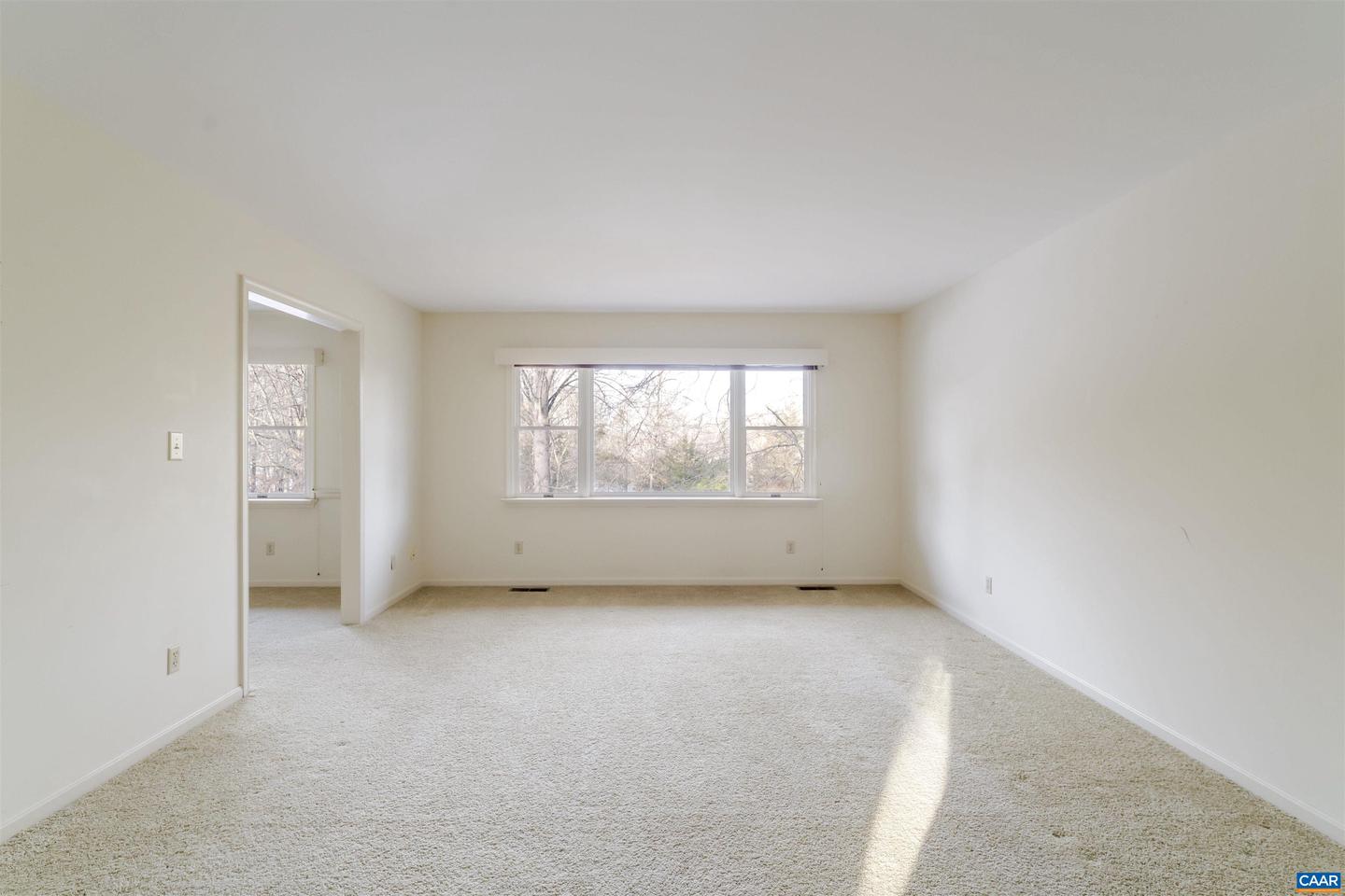 630 KEARSARGE CIR, CHARLOTTESVILLE, Virginia 22903, 3 Bedrooms Bedrooms, ,3 BathroomsBathrooms,Residential,For sale,630 KEARSARGE CIR,673352 MLS # 673352