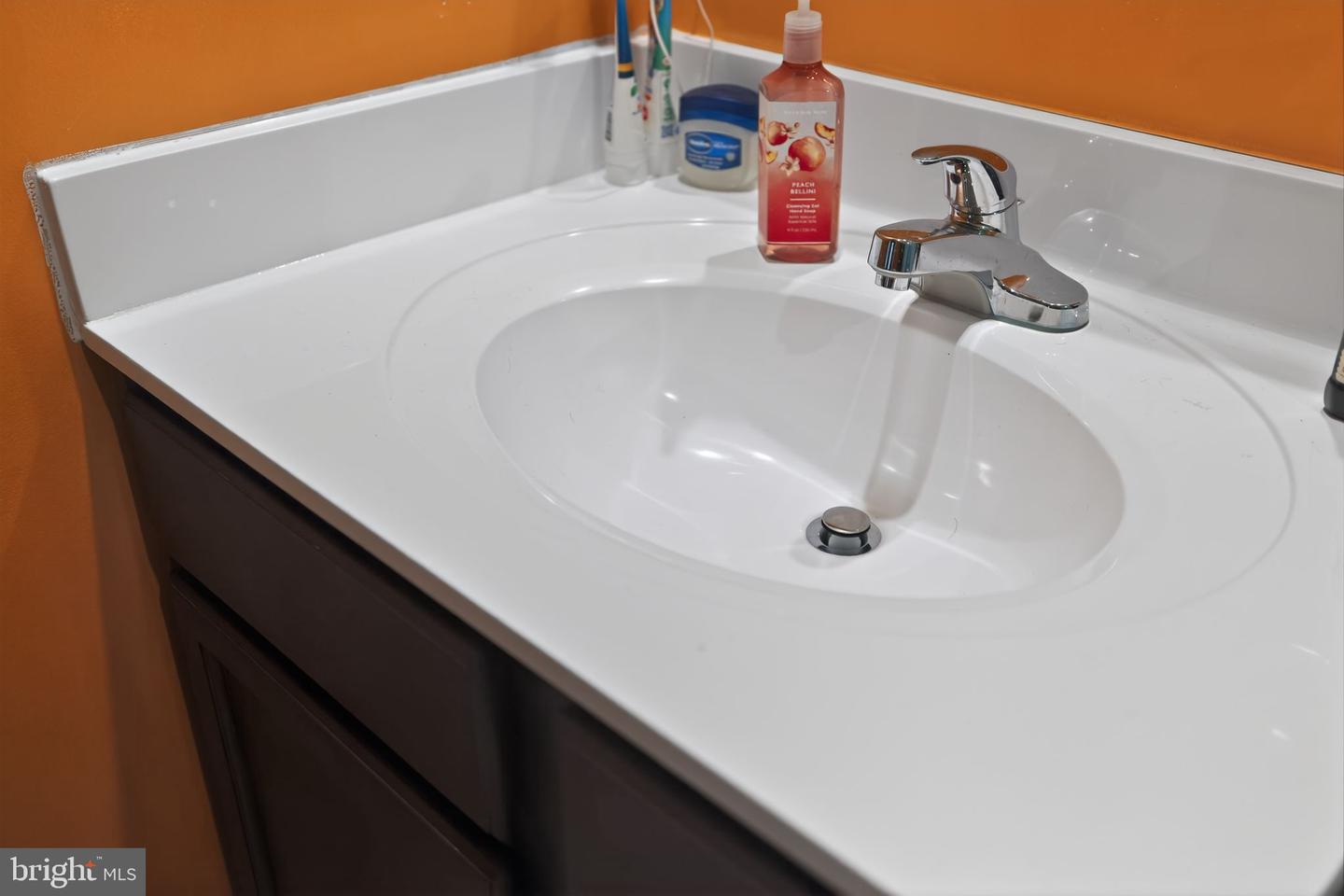 1112 SCRUGGS LN, GROTTOES, Virginia 24441, 3 Bedrooms Bedrooms, ,2 BathroomsBathrooms,Residential,For sale,1112 SCRUGGS LN,VARO2002850 MLS # VARO2002850