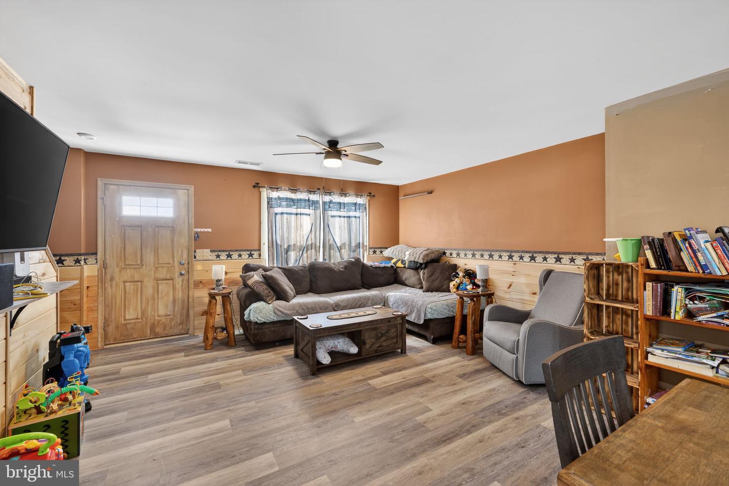 1112 SCRUGGS LN, GROTTOES, Virginia 24441, 3 Bedrooms Bedrooms, ,2 BathroomsBathrooms,Residential,For sale,1112 SCRUGGS LN,VARO2002850 MLS # VARO2002850