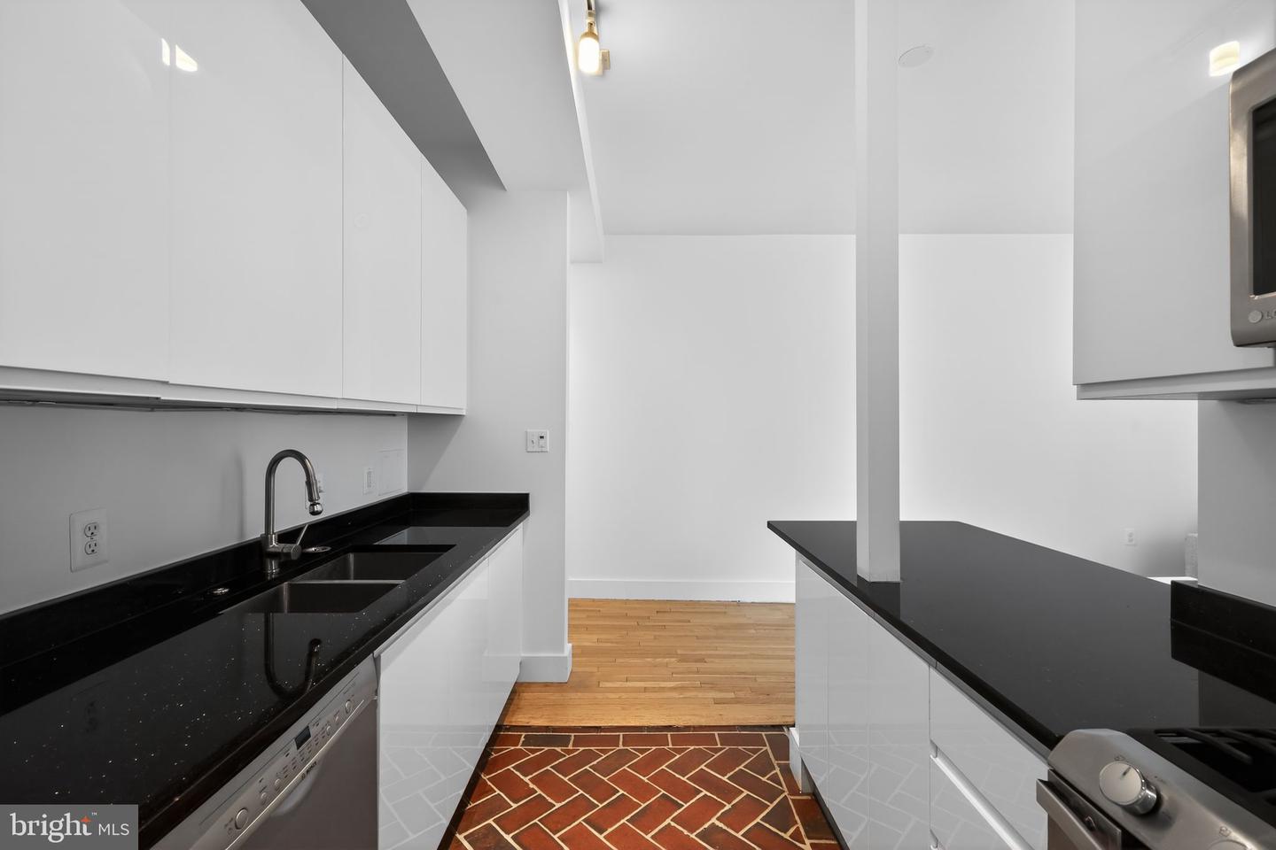 1725 17TH ST NW #114, WASHINGTON, District Of Columbia 20009, 1 Bedroom Bedrooms, ,1 BathroomBathrooms,Residential,For sale,1725 17TH ST NW #114,DCDC2246534 MLS # DCDC2246534