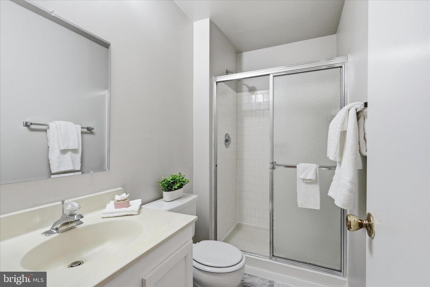 12161 CHAUCER LN #12161, WOODBRIDGE, Virginia 22192, 2 Bedrooms Bedrooms, ,2 BathroomsBathrooms,Residential,For sale,12161 CHAUCER LN #12161,VAPW2112680 MLS # VAPW2112680