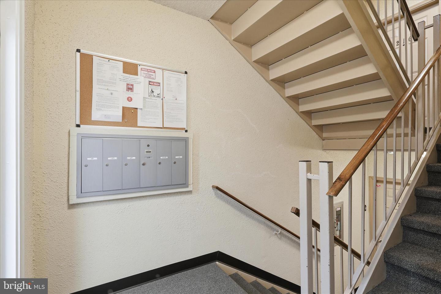 12161 CHAUCER LN #12161, WOODBRIDGE, Virginia 22192, 2 Bedrooms Bedrooms, ,2 BathroomsBathrooms,Residential,For sale,12161 CHAUCER LN #12161,VAPW2112680 MLS # VAPW2112680