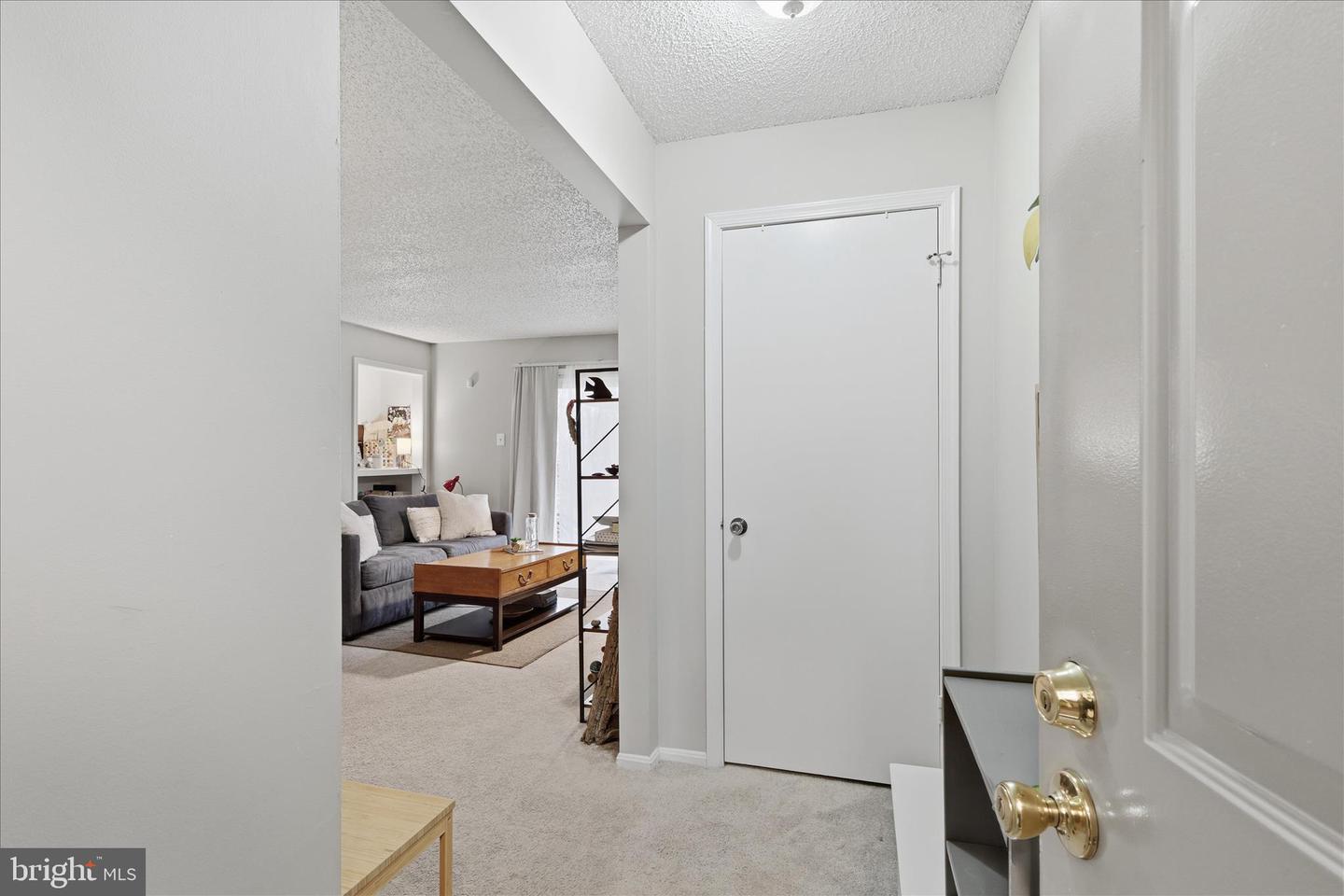 12161 CHAUCER LN #12161, WOODBRIDGE, Virginia 22192, 2 Bedrooms Bedrooms, ,2 BathroomsBathrooms,Residential,For sale,12161 CHAUCER LN #12161,VAPW2112680 MLS # VAPW2112680