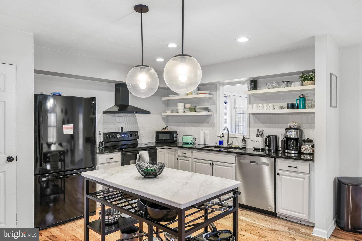 323 PALMER RD, BASYE, Virginia 22810, 3 Bedrooms Bedrooms, 5 Rooms Rooms,2 BathroomsBathrooms,Residential,For sale,323 PALMER RD,VASH2013600 MLS # VASH2013600