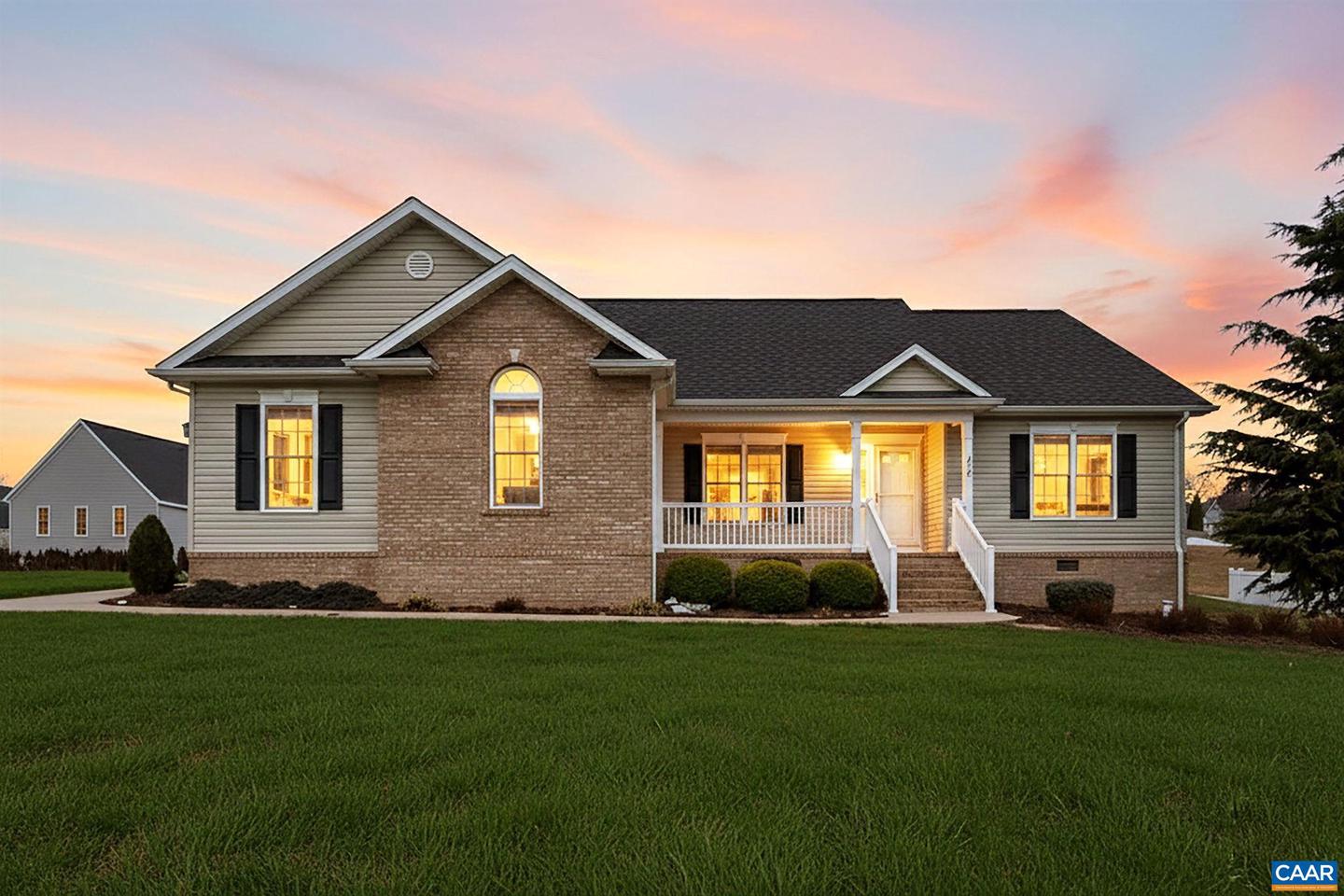 202 BARTLEY ST, DAYTON, Virginia 22821, 4 Bedrooms Bedrooms, ,2 BathroomsBathrooms,Residential,For sale,202 BARTLEY ST,673379 MLS # 673379