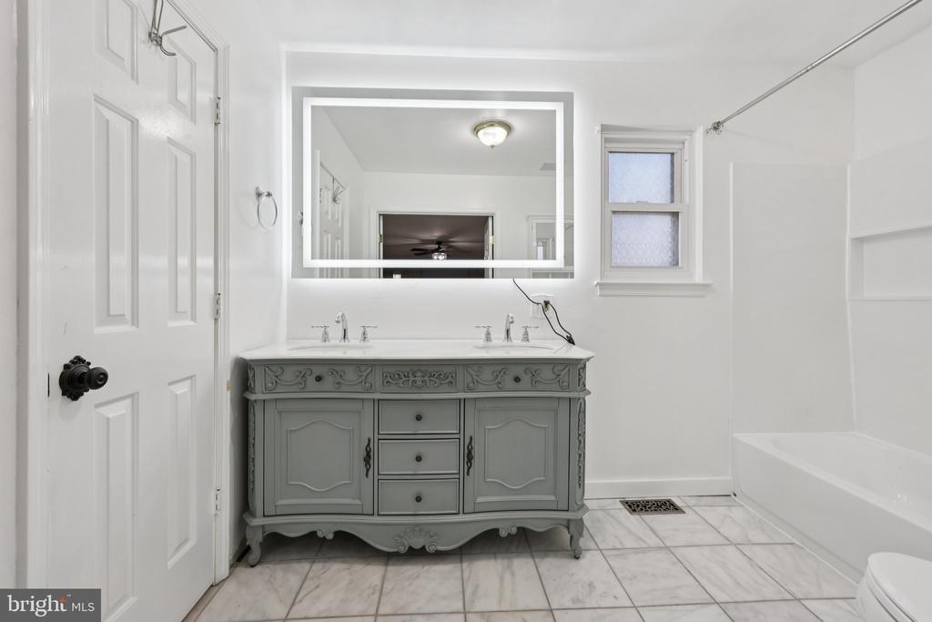 13445 BLACKWELLS MILL RD, GOLDVEIN, Virginia, 3 Bedrooms Bedrooms, ,2 BathroomsBathrooms,Residential,13445 BLACKWELLS MILL RD,VAFQ2017214 MLS # VAFQ2017214