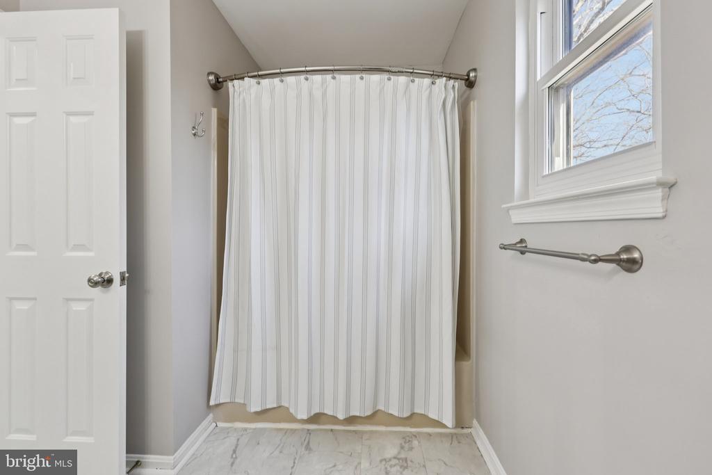 13445 BLACKWELLS MILL RD, GOLDVEIN, Virginia, 3 Bedrooms Bedrooms, ,2 BathroomsBathrooms,Residential,13445 BLACKWELLS MILL RD,VAFQ2017214 MLS # VAFQ2017214