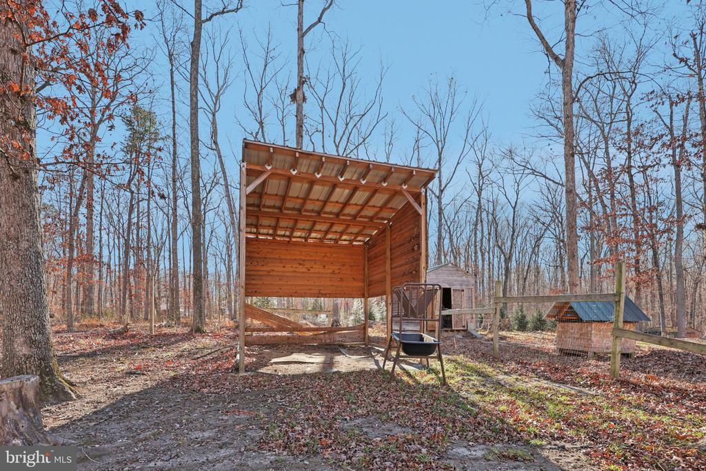 13445 BLACKWELLS MILL RD, GOLDVEIN, Virginia, 3 Bedrooms Bedrooms, ,2 BathroomsBathrooms,Residential,13445 BLACKWELLS MILL RD,VAFQ2017214 MLS # VAFQ2017214