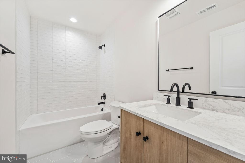 26038 OLD OFFICE RD, CULPEPER, Virginia 22701, 6 Bedrooms Bedrooms, ,3 BathroomsBathrooms,Residential,26038 OLD OFFICE RD,VAOR2012986 MLS # VAOR2012986