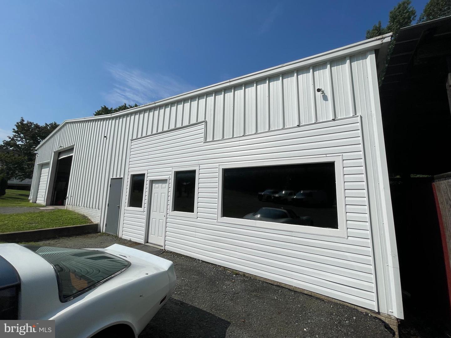 531 KELLOGG MILL RD, FREDERICKSBURG, Virginia 22406, 6 Bedrooms Bedrooms, ,4 BathroomsBathrooms,Residential,For sale,531 KELLOGG MILL RD,VAST2040812 MLS # VAST2040812