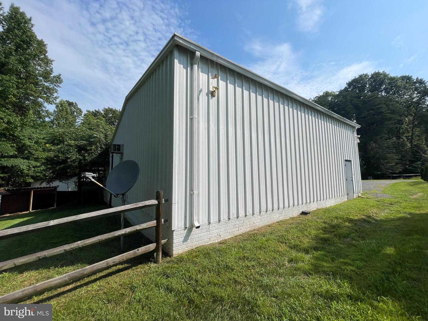 531 KELLOGG MILL RD, FREDERICKSBURG, Virginia 22406, 6 Bedrooms Bedrooms, ,4 BathroomsBathrooms,Residential,For sale,531 KELLOGG MILL RD,VAST2040812 MLS # VAST2040812