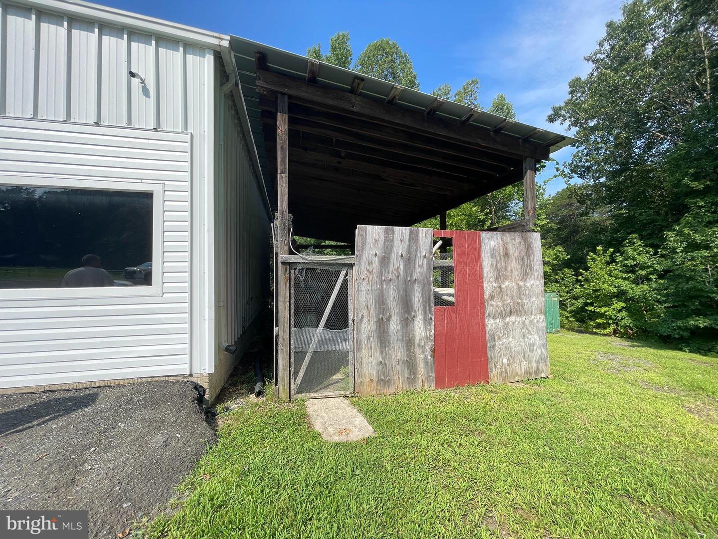 531 KELLOGG MILL RD, FREDERICKSBURG, Virginia 22406, 6 Bedrooms Bedrooms, ,4 BathroomsBathrooms,Residential,For sale,531 KELLOGG MILL RD,VAST2040812 MLS # VAST2040812