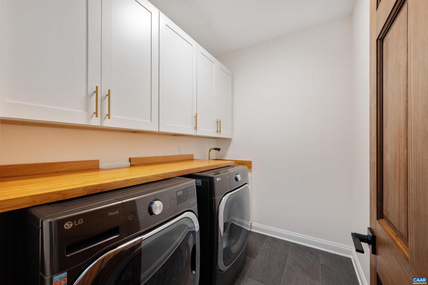 329 CARRSBROOK DR, CHARLOTTESVILLE, Virginia 22901, 5 Bedrooms Bedrooms, ,4 BathroomsBathrooms,Residential,For sale,329 CARRSBROOK DR,668493 MLS # 668493