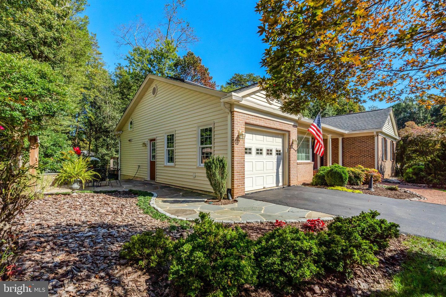 10822 MOUNT VINEYARD CT, FAIRFAX, Virginia 22032, 4 Bedrooms Bedrooms, ,3 BathroomsBathrooms,Residential,For sale,10822 MOUNT VINEYARD CT,VAFX2264630 MLS # VAFX2264630 10822 MOUNT VINEYARD CT, FAIRFAX, Virginia 22032, 4 Bedrooms Bedrooms, ,3 BathroomsBathrooms,Residential,For sale,10822 MOUNT VINEYARD CT,VAFX2264630 MLS # VAFX2264630